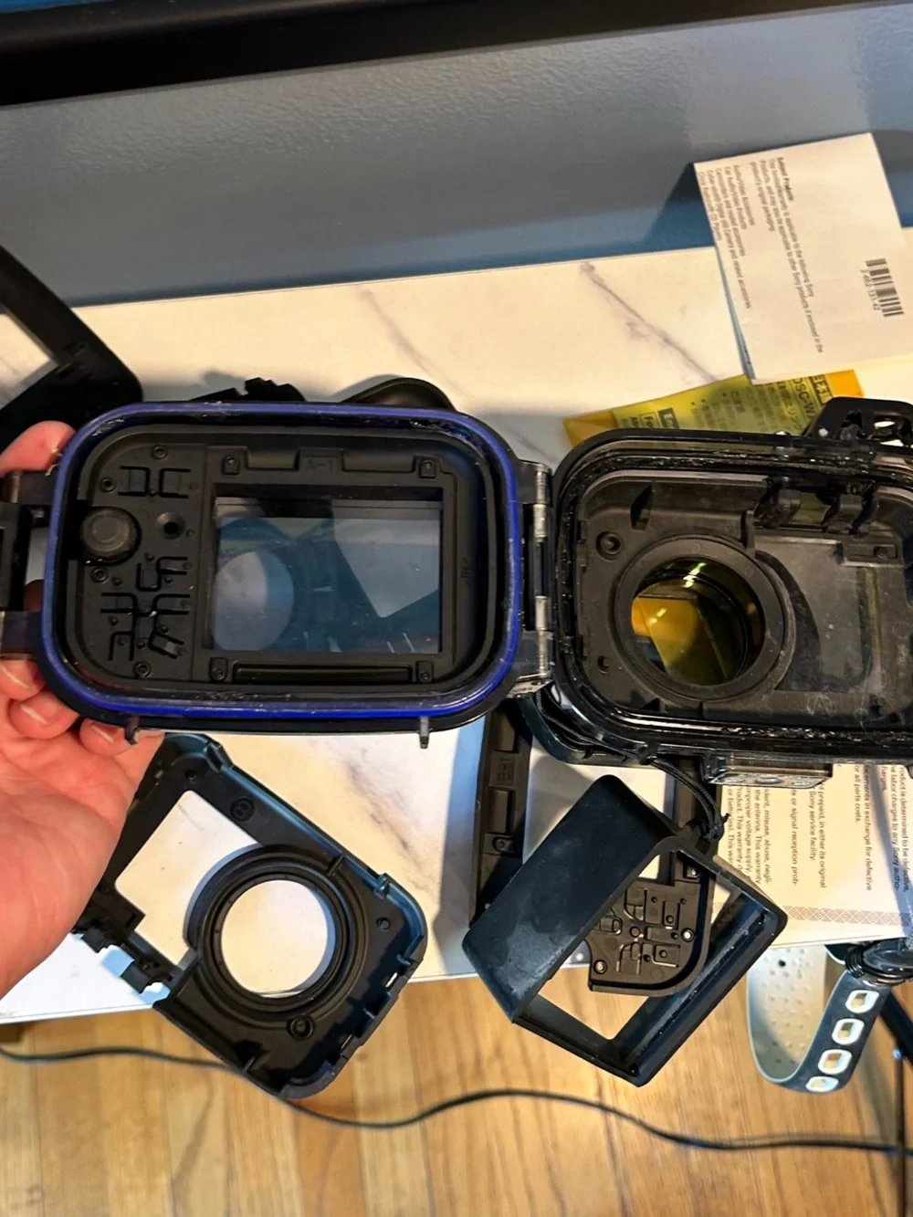 Sony Cyber-shot Marine Pack for your camera